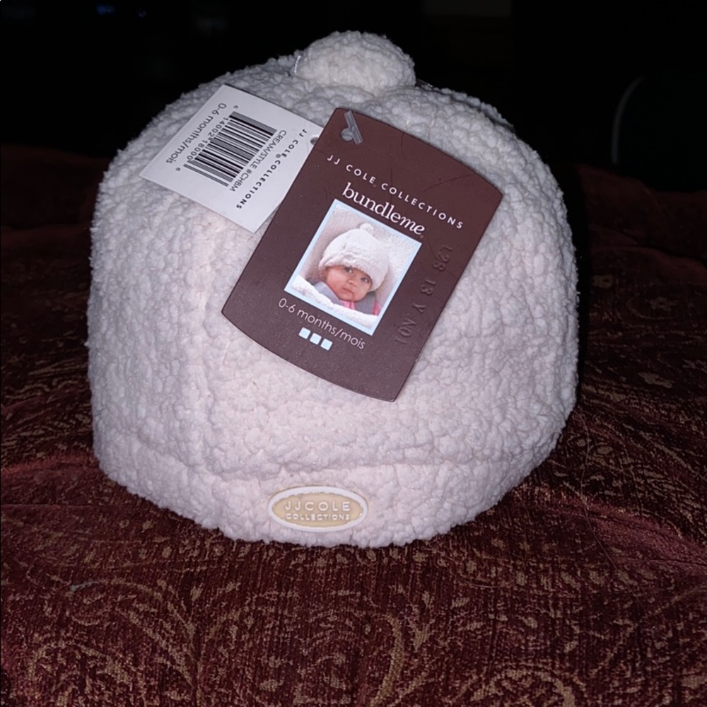 Infant JJ Cole collection bundle me hat.